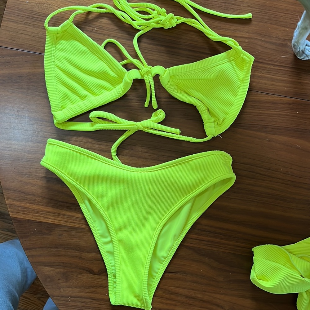 Montce Neon Yellow Ribbed Triangle Bikini Set - Picture 2 of 11